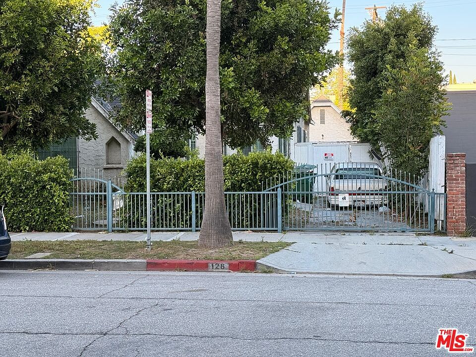 128 N Carson Rd